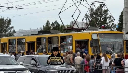 Барнаульцы не смогли спокойно разъехаться после Дня города. Фото