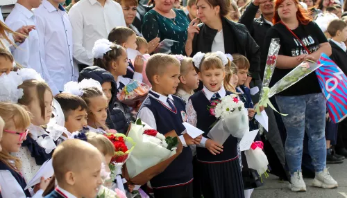 Впервые за парту: когда и как в Барнауле будут принимать детей в первые классы