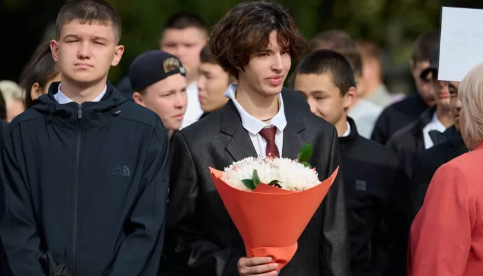 Председатель правительства Республики Алтай поздравил школьников и студентов с Днем знаний