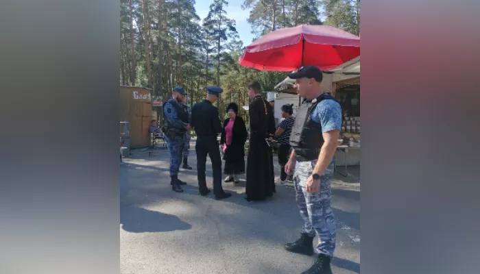 Горноалтайскую епархию РПЦ обязали снести незаконные торговые павильоны