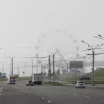 Барнаул заволокло густым туманом ранним утром. Фото