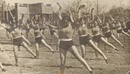 Комсомолки и просто красавицы: как выглядели алтайские девушки в советское время