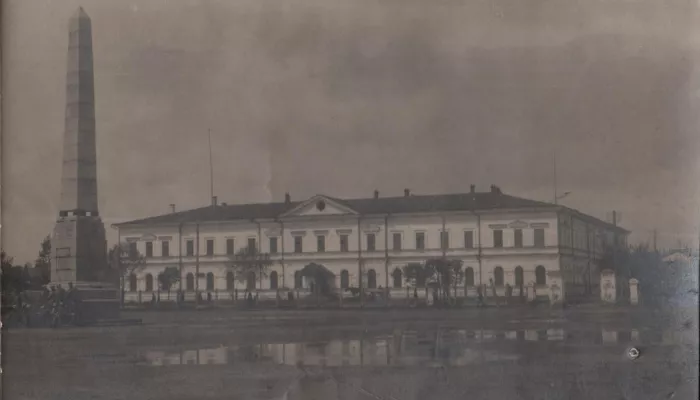 Театр, футбол и марсианская паника: чем жил Барнаул в 20-е годы XX века. Фотохроника