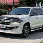 Рестайлинговый Land Cruiser с шумоизоляцией продают за 10 млн рублей в Барнауле. Фото