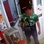 В Барнауле женщина рассказала, как неизвестный мужчина пытался увести ее сына