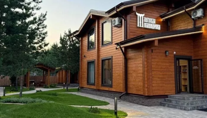 Люксовый отель у Манжерока продают почти за полмиллиарда рублей. Фото