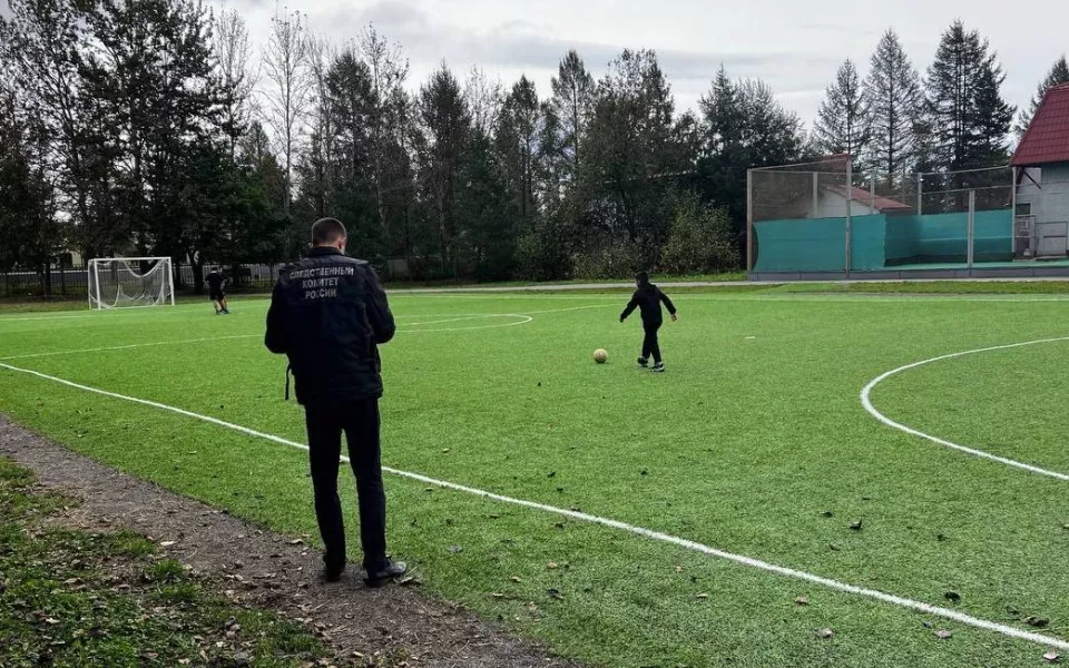 15-летняя российская школьница впала в кому на уроке физкультуры и умерла