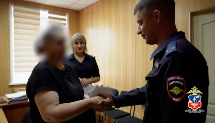 В Рубцовске полицейский помешал пенсионеру у банкомата отправить миллион аферистам