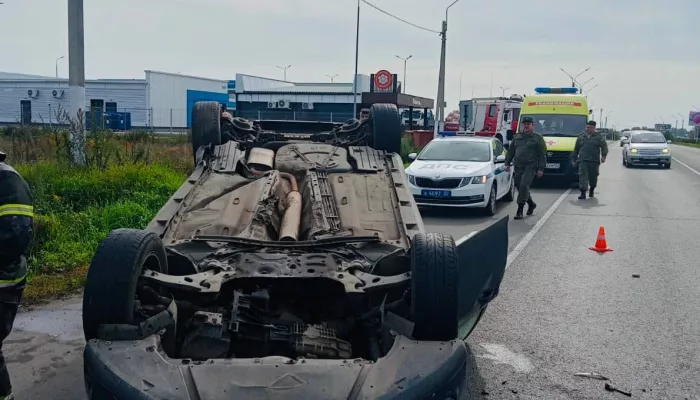 В жестком ДТП с переворотом на въезде в Бийск пострадал ребенок