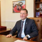 Бассейн, стадионы, ФОК: Андрей Турчак рассказал о развитии спортивной инфраструктуры
