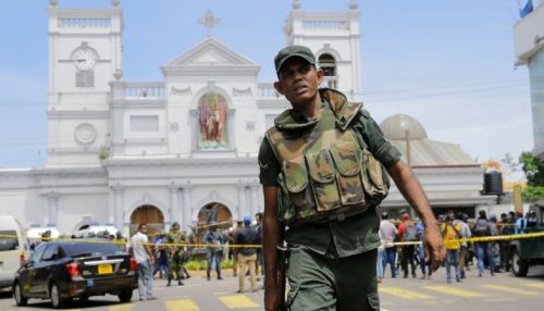 Число погибших при взрывах на Шри-Ланке достигло 262 человек