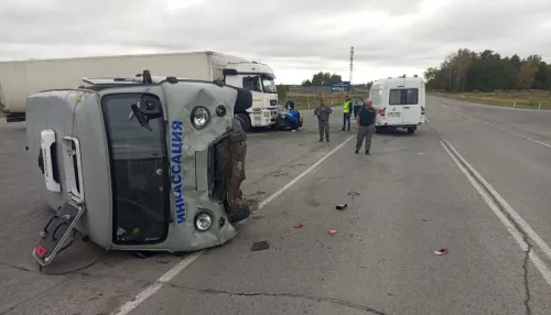 Женщина погибла в тройном ДТП на новосибирской трассе