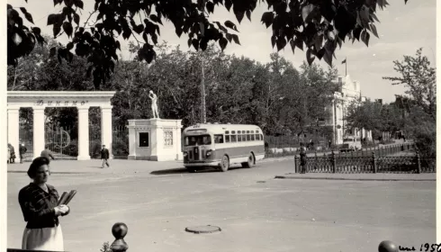 Дорога длиною в век: каким был и как менялся общественный транспорт в Барнауле. Фото