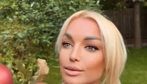 Парюсь с 13 лет: Волочкова опубликовала откровенное фото из своей авторской бани