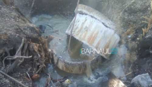 Серьезный порыв водопровода произошел в барнаульском парке Юбилейный