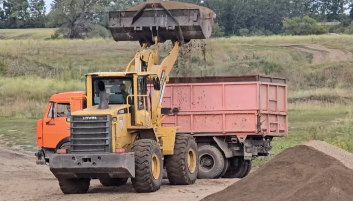 Подозрительную добычу песка в Алтайском крае не остановило обращение в прокуратуру