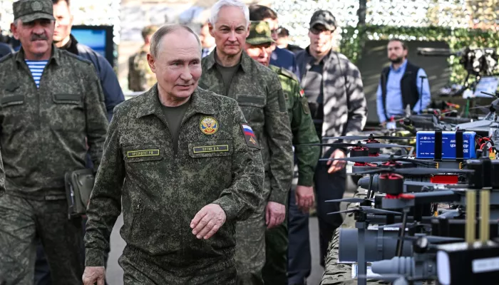 Путин посетил полигон Мулино и понаблюдал за учениями Запад-2025