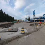 Пассажир пожаловался на неудобства из-за перекрытия площади у аэропорта Барнаула