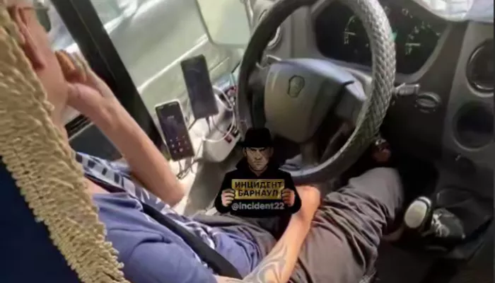 ГАИ проведет проверку после видео с дерганным водителем маршрутки в Барнауле