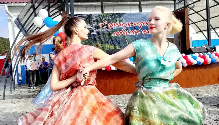 Село Манжерок в Горном Алтае отметило свой день рождения. Фото