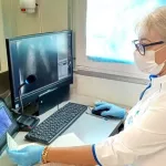 Умерший повар школьной столовой в Алтайском крае была носительницей туберкулеза и ВИЧ