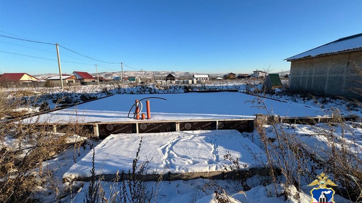 Недостроенные дома "Малоэтажной Сибири"