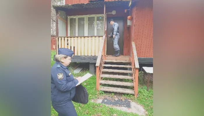 Судебные приставы нагрянули с проверкой на закрытую турбазу в Республике Алтай