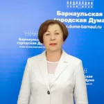 Председатель Барнаульской гордумы поздравила жительниц краевой столицы с 8 Марта