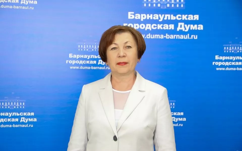 Председатель БГД Галина Буевич поздравила матерей Барнаула с праздником