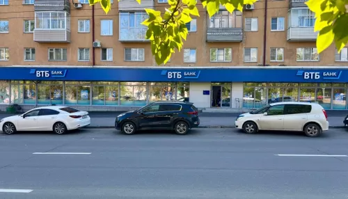 Обновленное отделение ВТБ открылось в центре Барнаула