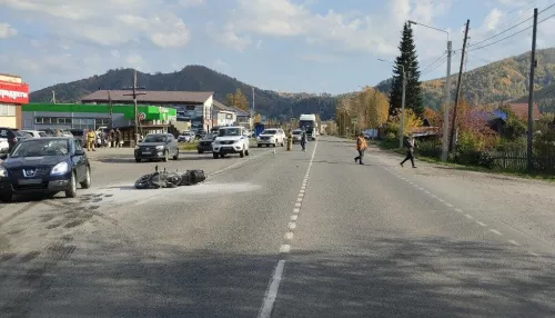 Мотоциклист из Барнаула попал под колеса внедорожника в Республике Алтай