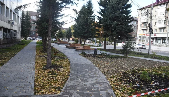 В Горно-Алтайске проверили, как идет ремонт и благоустройство городских объектов