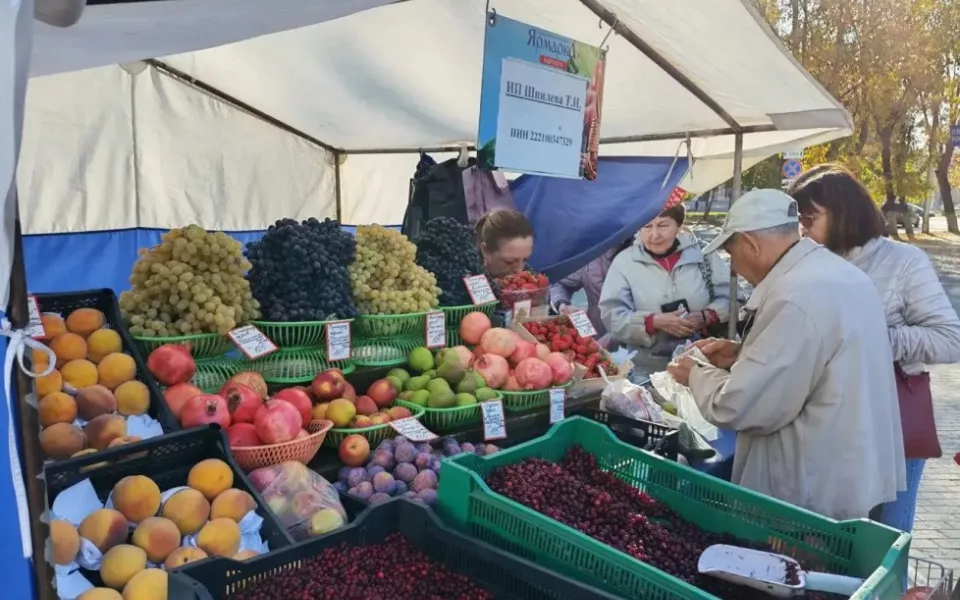 Продуктовые ярмарки с конкурсами и выставками прошли в Барнауле