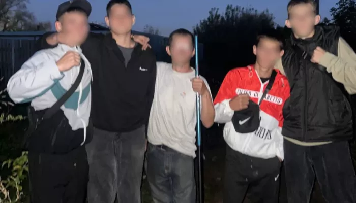 Мужчине-инвалиду, избитому 16-летней школьницей в Новоалтайске, подарили новую удочку
