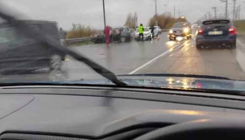 Один водитель погиб, еще один пострадал в массовом ДТП под Новоалтайском