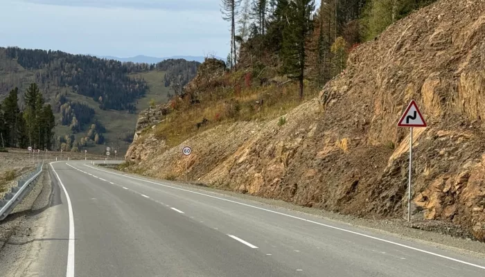 Более 14 км дорог к больницам и ФАПам отремонтируют в Горном Алтае