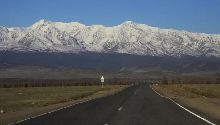 Чуйский тракт из окна автомобиля: фотопутешествие по одной из самых красивых дорог мира