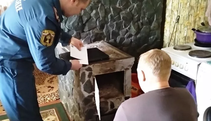 Двое детей и взрослый отравились угарным газом в Барнауле