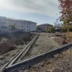 В центре Барнаула продолжается создание нового зеленого уголка за 9 млн рублей