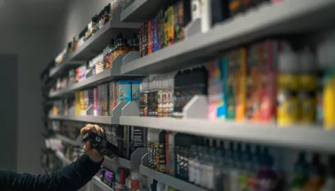 В Горно-Алтайске предложили усилить борьбу с вейпами