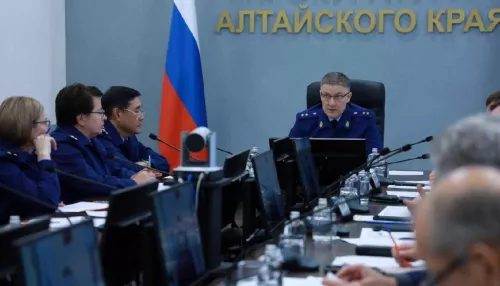 Прокурор Алтайского края призвал ускорить строительство соцобъектов