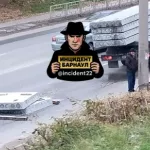 Бетонные плиты вывалились из кузова грузовика на дорогу в Барнауле