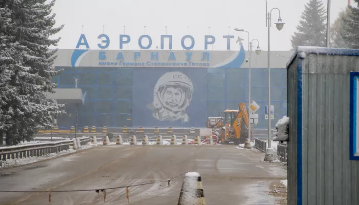 Небесная стройка Барнаула: как выглядит почти готовый терминал и его мегапарковки