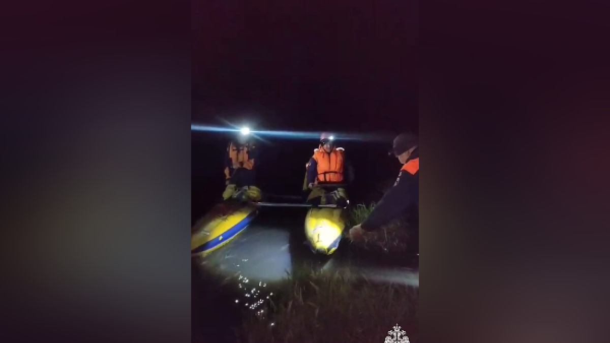 Спасение женщины, застрявшей на острове в Республике Алтай
