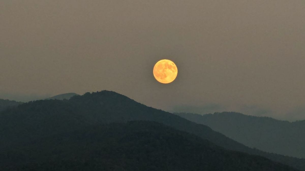 Суперлуние в разных городах России и мира