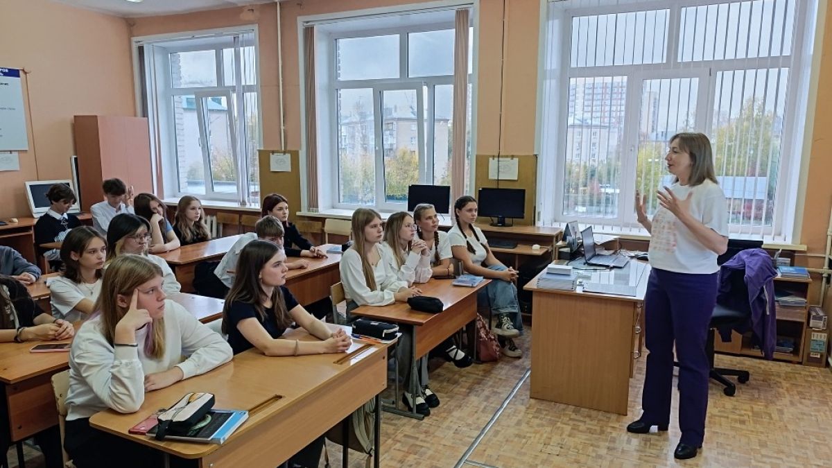 "Ростелеком" запустил проект по цифровому просвещению школьников Алтая