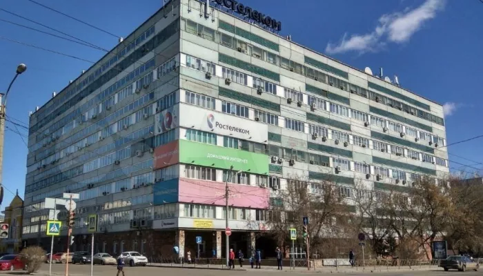 Ракшин выставил на продажу огромное здание в центре Красноярска