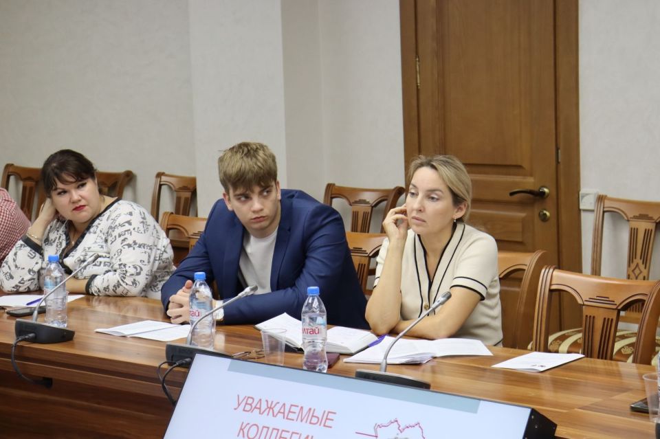Круглый стол в АКЗС
