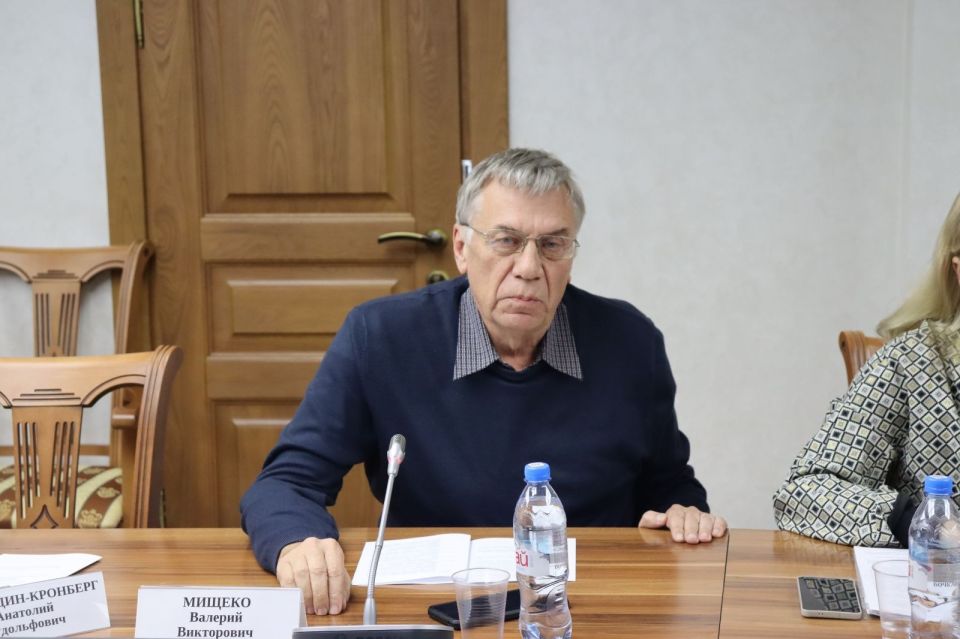 Круглый стол в АКЗС
