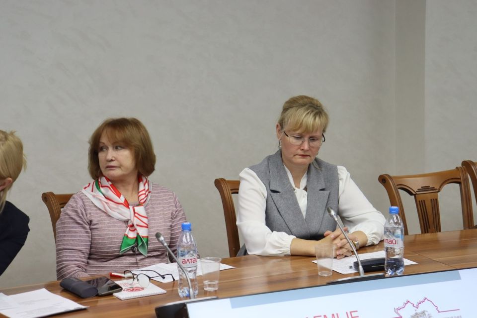 Круглый стол в АКЗС